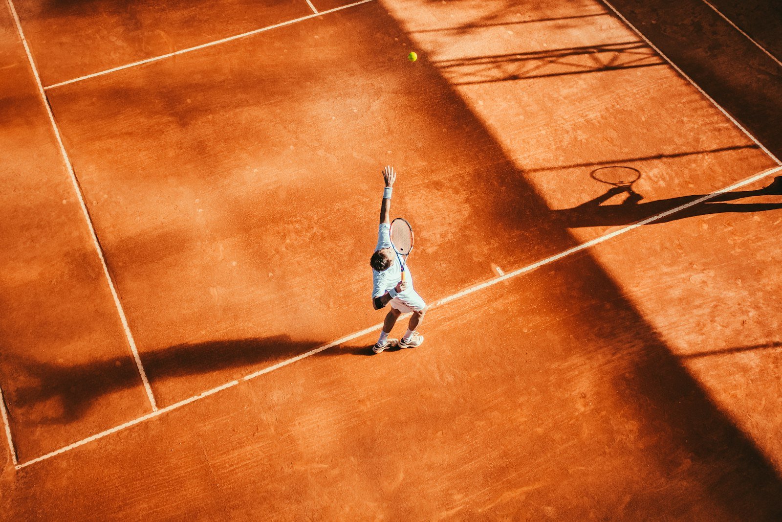 Court de padel et court de squash comparaison